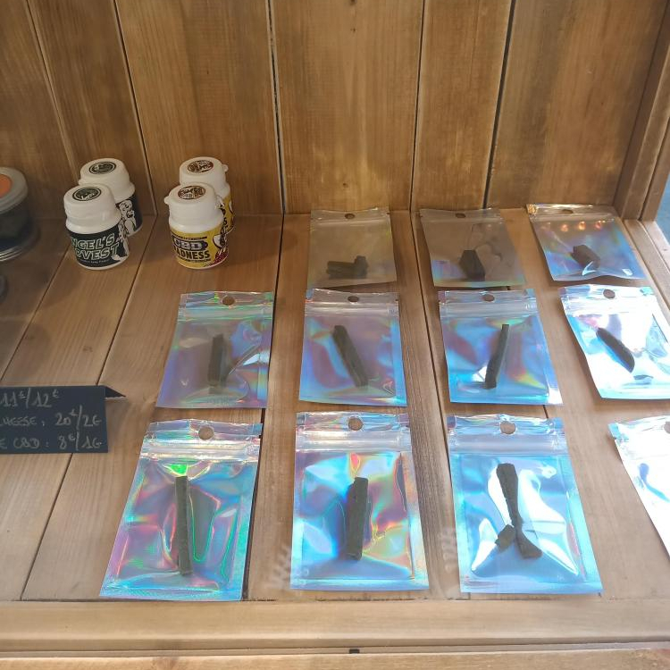 Photo du magasin Vape et Botanique à Bussy-Saint-Georges Photo du magasin Vape et Botanique à Bussy-Saint-Georges