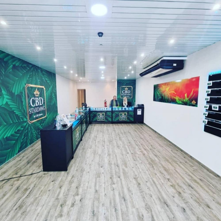 Photo du magasin CBD STARDAWG FREJUS à Fréjus Photo du magasin CBD STARDAWG FREJUS à Fréjus