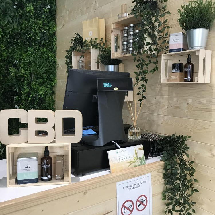 Photo du magasin High Society CBD Saint Quentin à Saint-Quentin