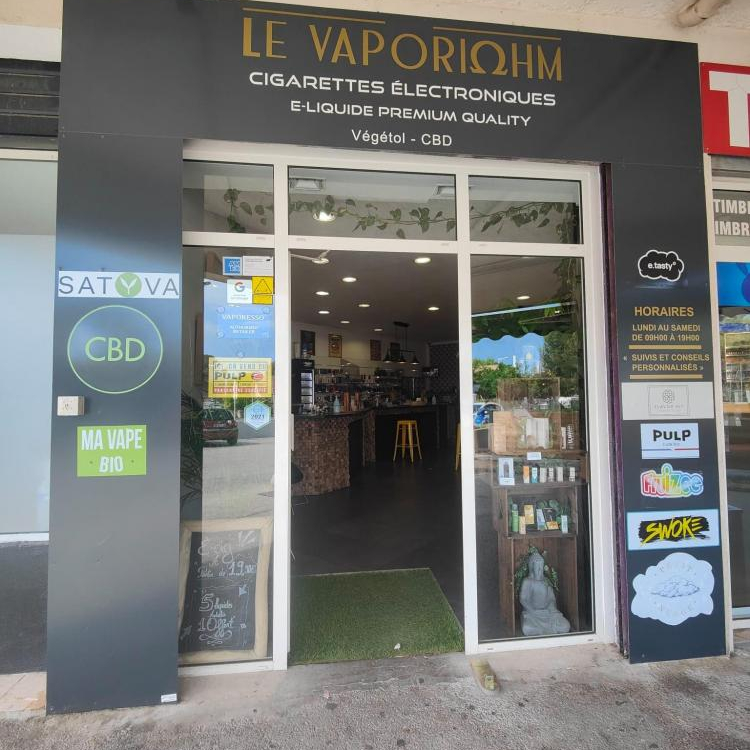 Photo du magasin Le VaporiOhm à Ollioules Photo du magasin Le VaporiOhm à Ollioules