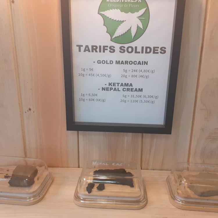 Photo du magasin WEEDIVORE à L Photo du magasin WEEDIVORE à L