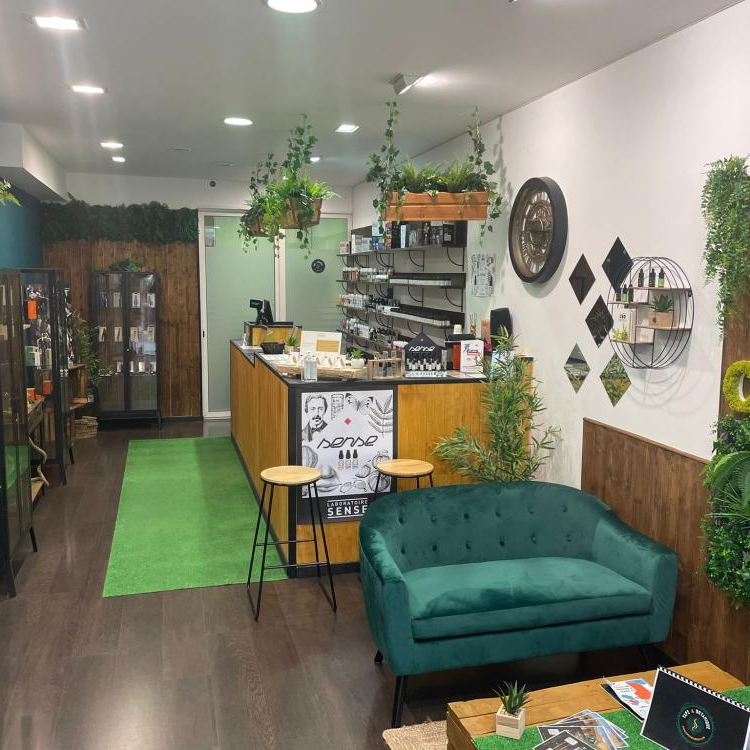 Photo du magasin VAPE ET BOTANIQUE à Montauban