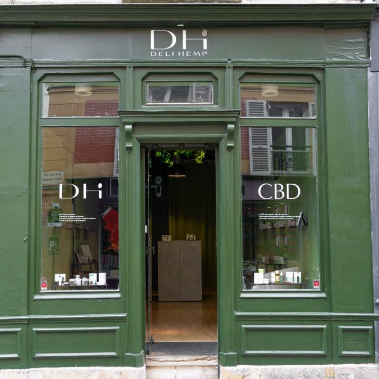 Photo du magasin Deli Hemp Versailles CBD shop à Versailles Photo du magasin Deli Hemp Versailles CBD shop à Versailles