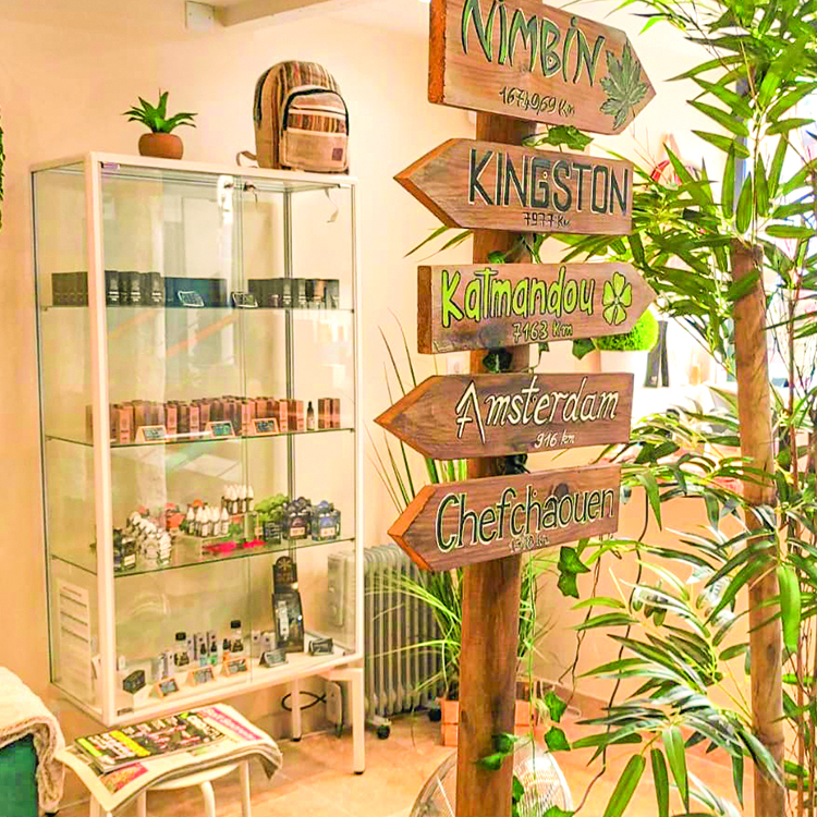 Photo du magasin Barong CBD Sanary à Sanary-sur-Mer Photo du magasin Barong CBD Sanary à Sanary-sur-Mer