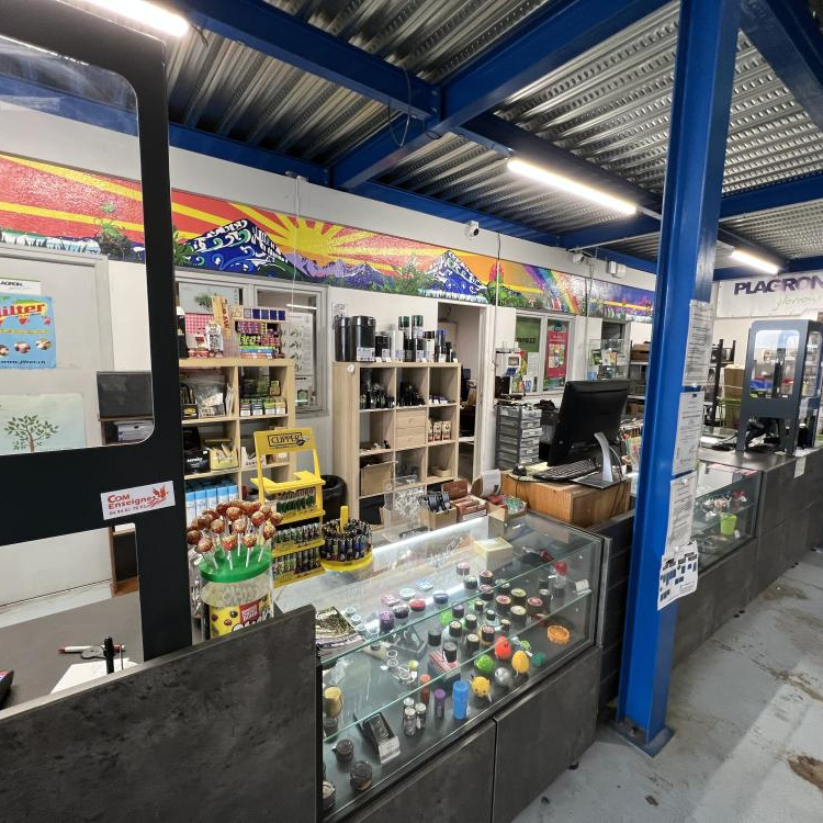 Photo du magasin CULTIVATEUR EN HERBE à La Garde