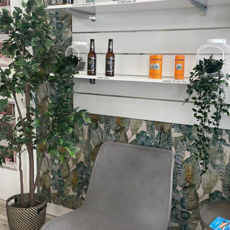 Photo du magasin CBD Caen - LH CBD à Caen Photo du magasin CBD Caen - LH CBD à Caen