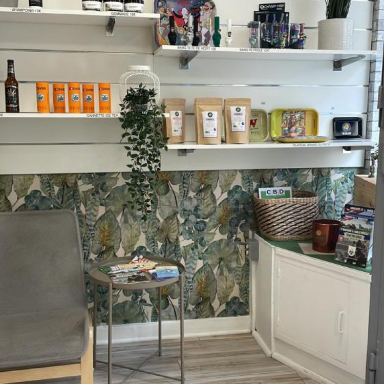 Photo du magasin CBD Caen - LH CBD à Caen Photo du magasin CBD Caen - LH CBD à Caen
