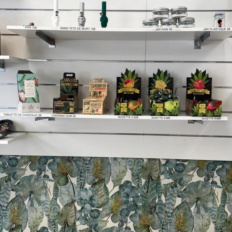 Photo du magasin CBD Caen - LH CBD à Caen Photo du magasin CBD Caen - LH CBD à Caen