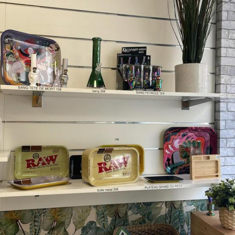 Photo du magasin CBD Caen - LH CBD à Caen Photo du magasin CBD Caen - LH CBD à Caen