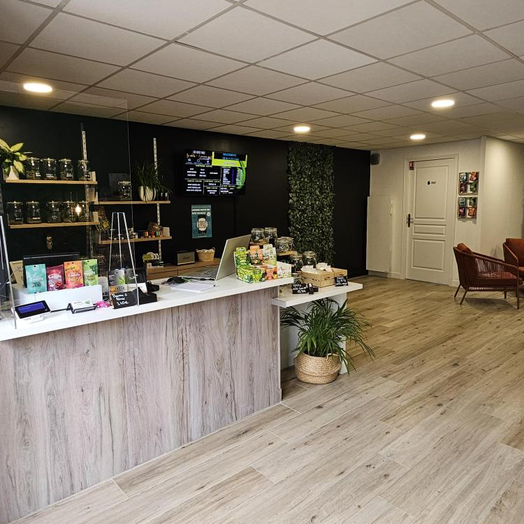 Photo du magasin CBD LOVELY à Noisy-le-Grand Photo du magasin CBD LOVELY à Noisy-le-Grand