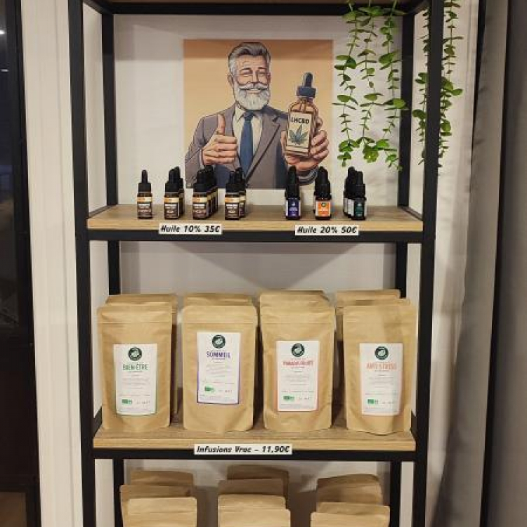 Photo du magasin LH CBD à Criquetot-l Photo du magasin LH CBD à Criquetot-l