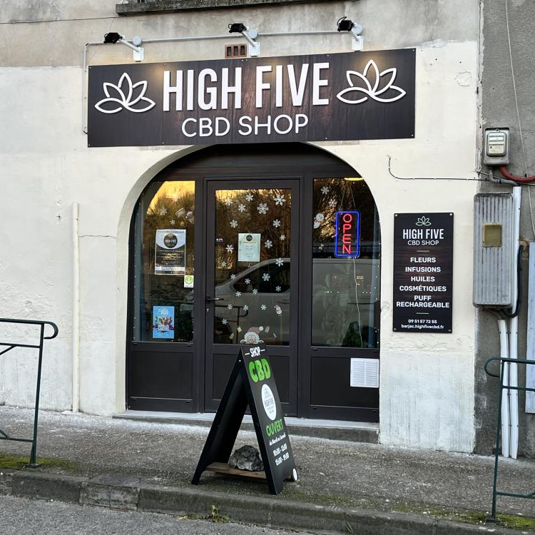 Photo du magasin High Five CBD - Barjac à Barjac Photo du magasin High Five CBD - Barjac à Barjac